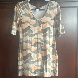 Venus long and lean T-shirt